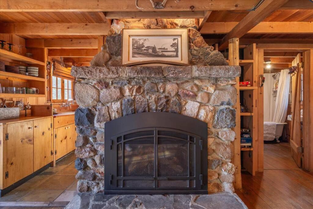 Coziest Cabin In Tahoe W Stone Fireplace Comfy Beds Close To Slopes & Lake Carnelian Bay Εξωτερικό φωτογραφία